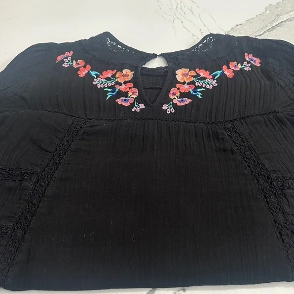 Perfectly Victorian Dress in Black
FREE PEOPLE - Picture 6 of 7